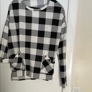 Black and White top with Relaxed Fit